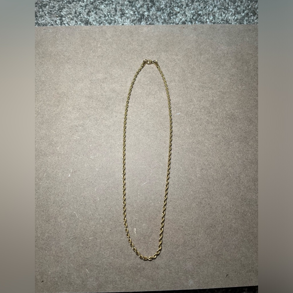 Thick Gold chain necklace